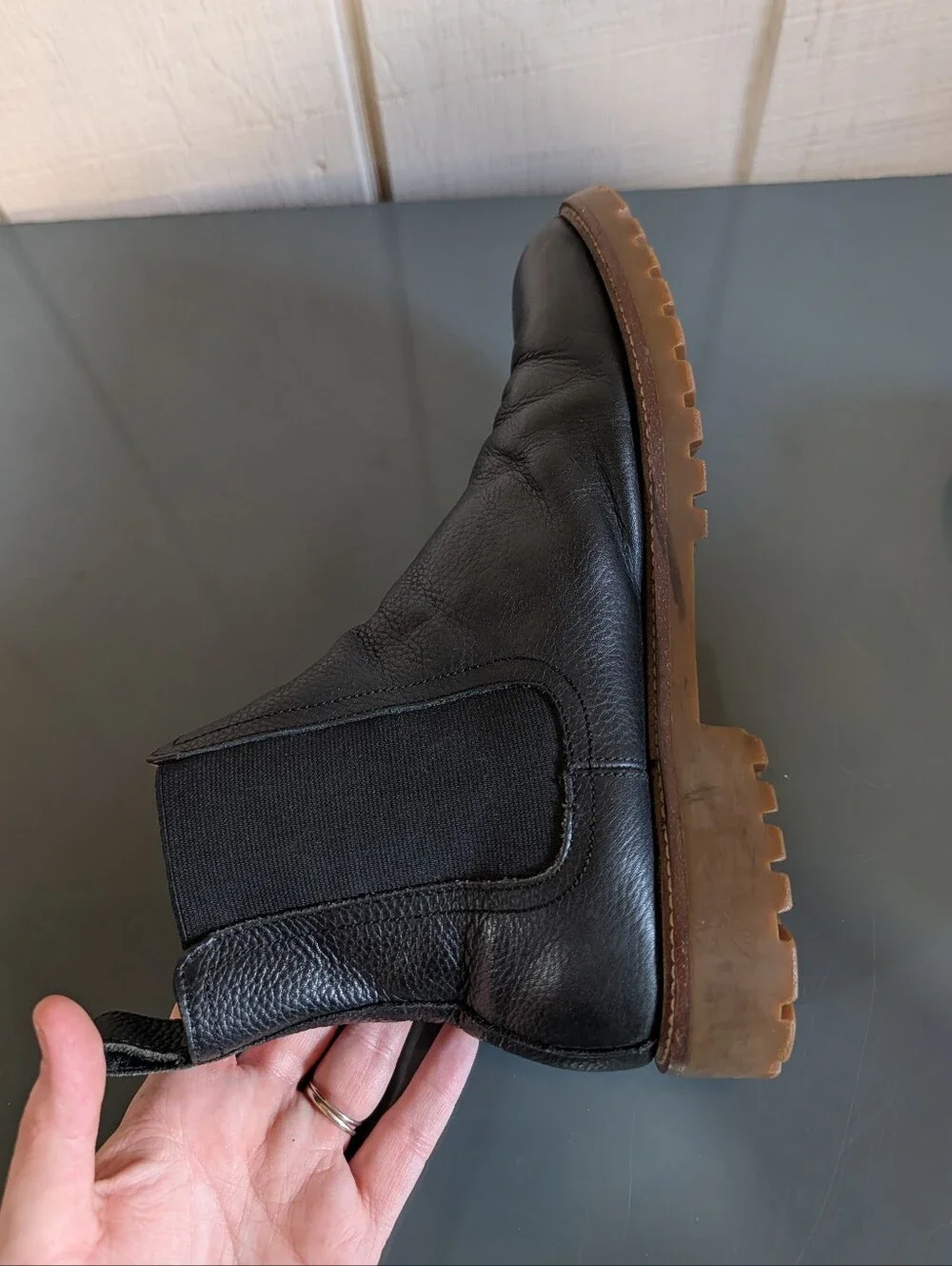 Banana Republic Tanner Black Leather Mens Chelsea Boot 8